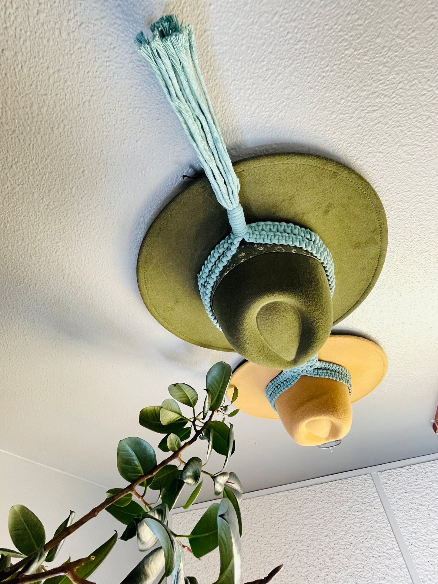 Double Hat Hanger