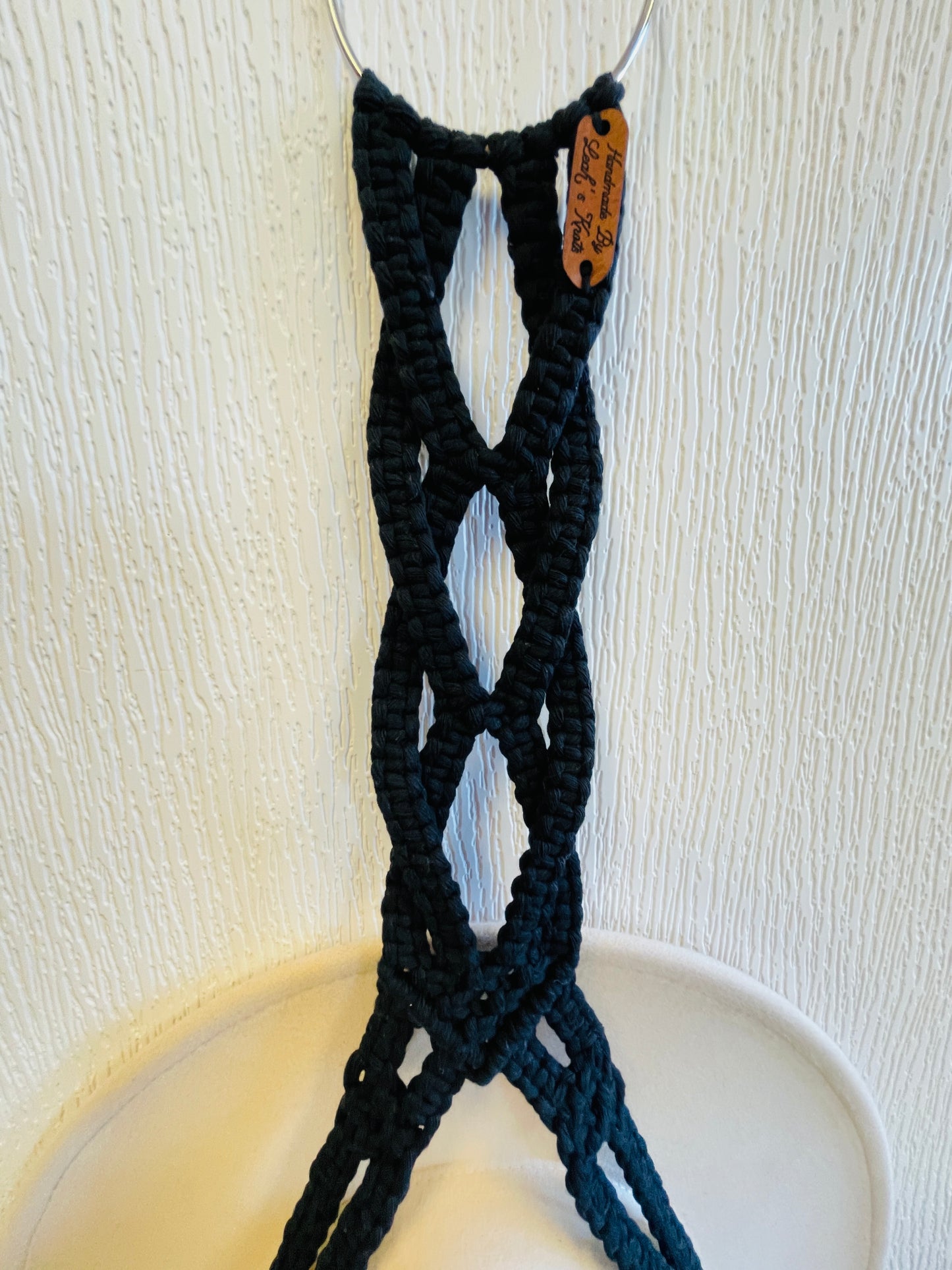 Single Black Hat Hanger