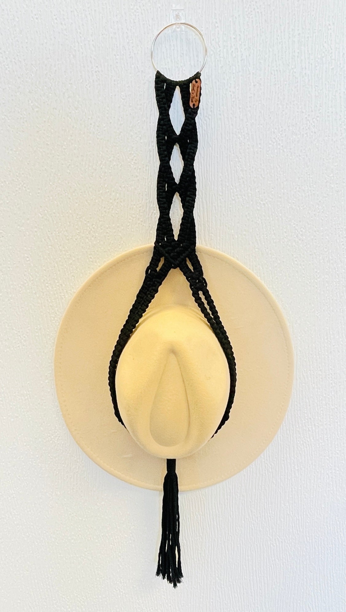 Single Black Hat Hanger